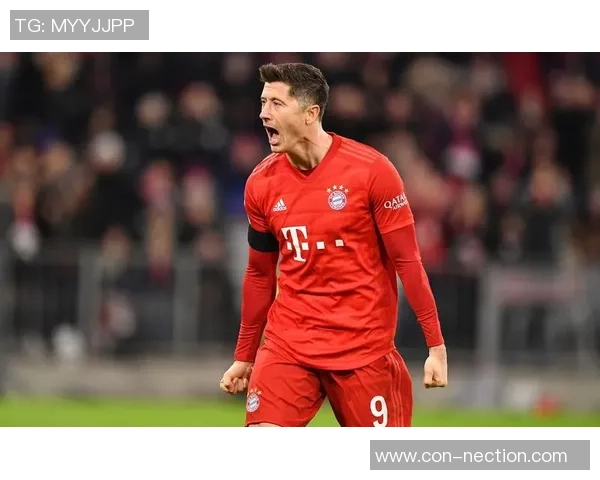 波兰媒体：莱万妻子常常共享跳交际舞的视频，引发了夫妻争持